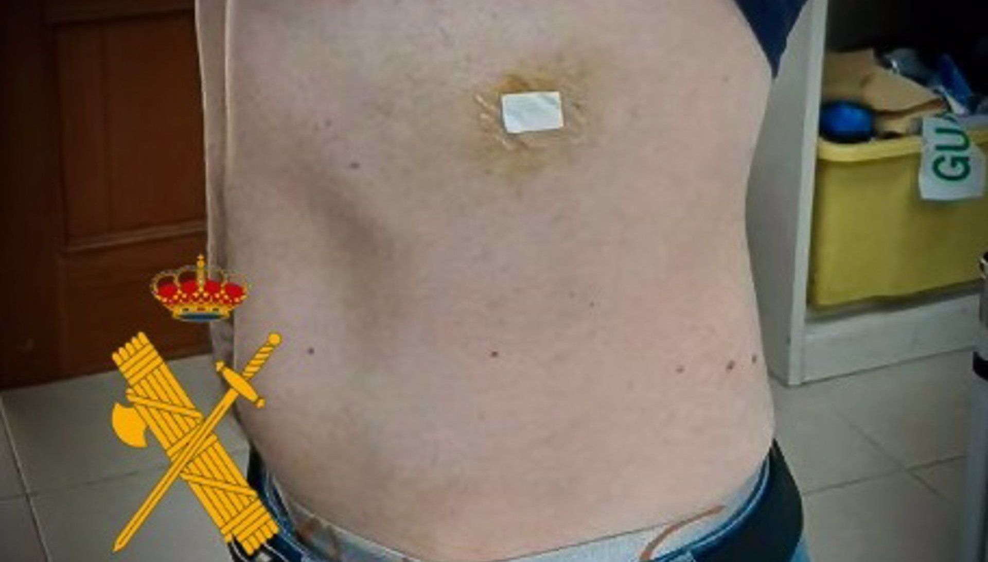 Un hombre se esconde en un cortijo en ruinas tras clavarle un destornillador.