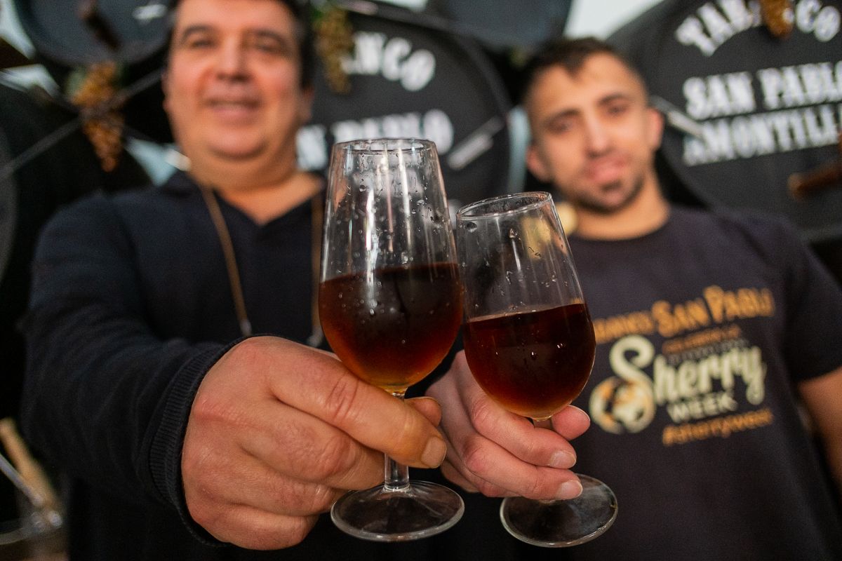 Copa de morenita en el tabanco jerezano.