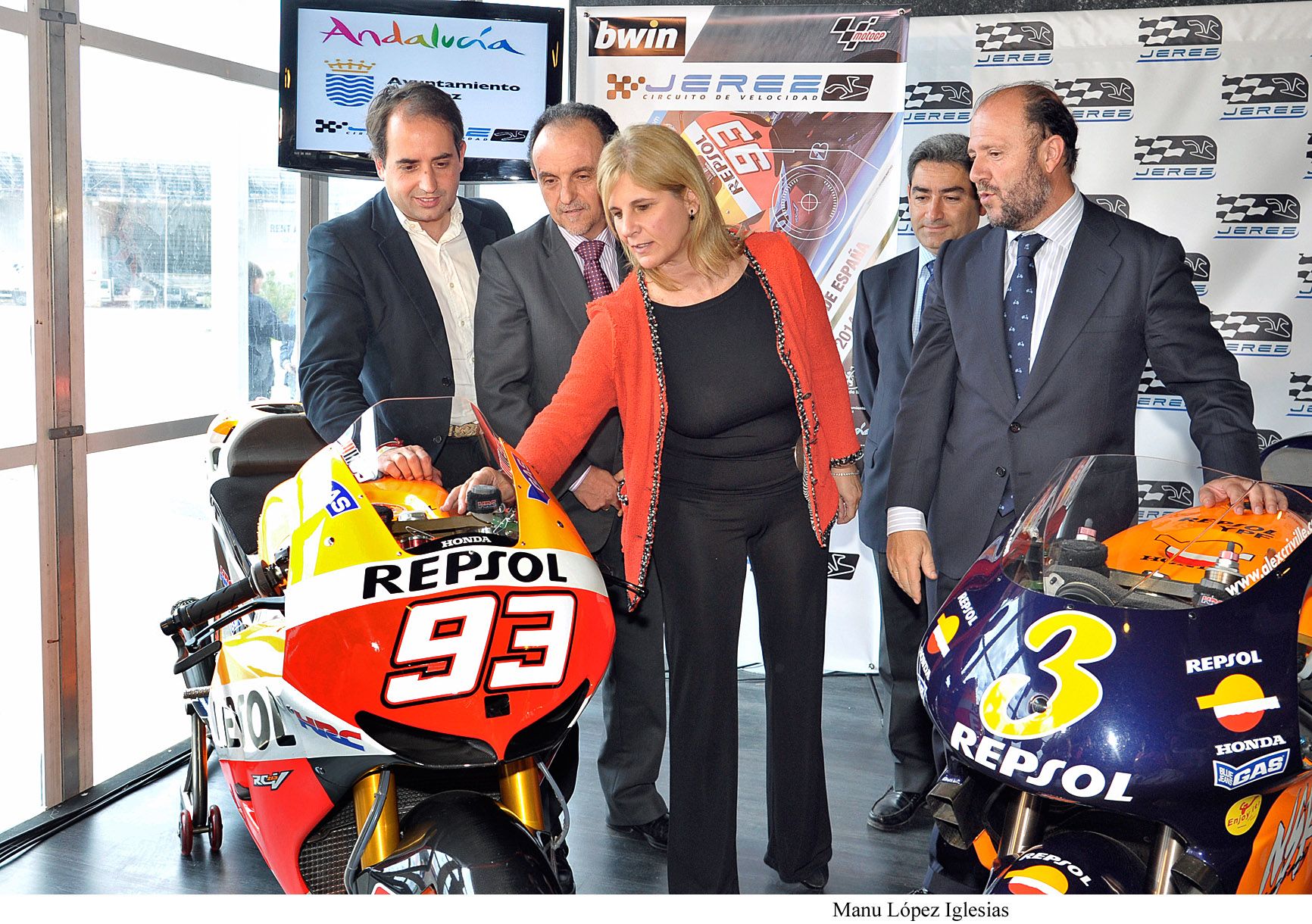 Alcaldesa-pres-XXVII-Gran-Premio-Motociclismo-_-01.jpg