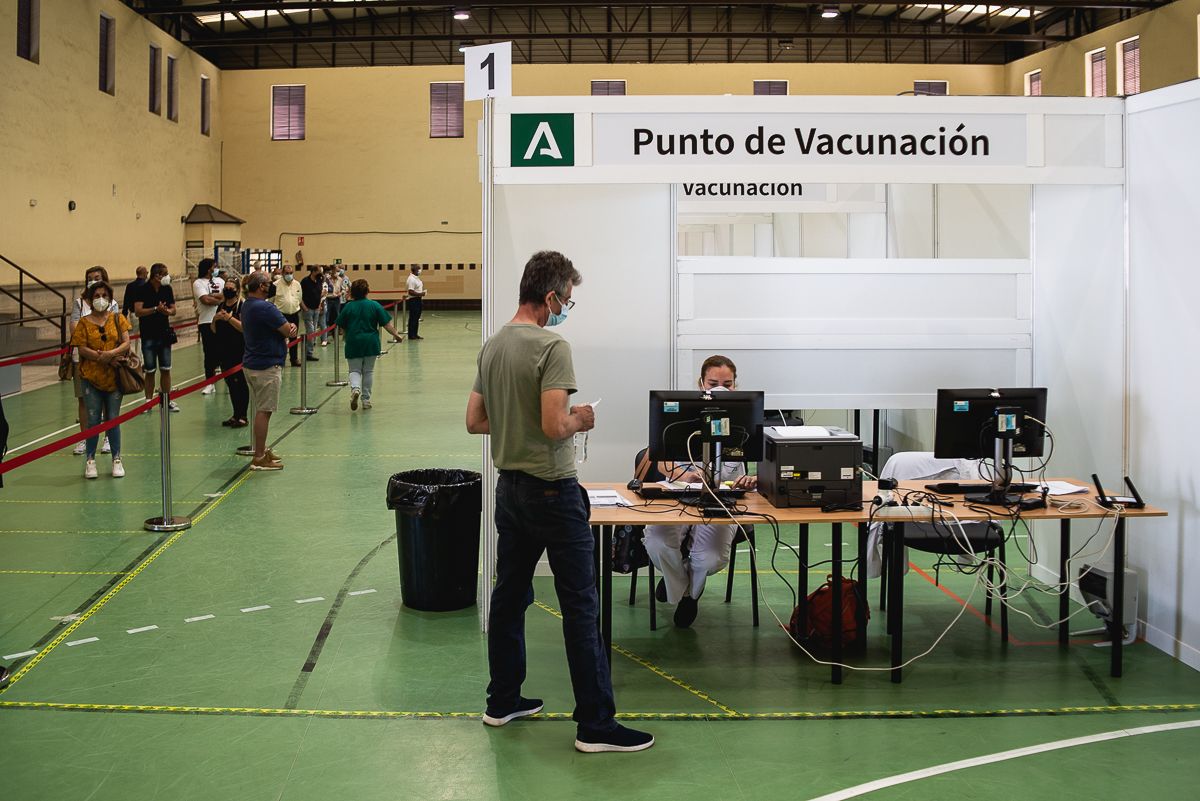 El nuevo punto de vacunación en el Vega Veguita de Jerez.