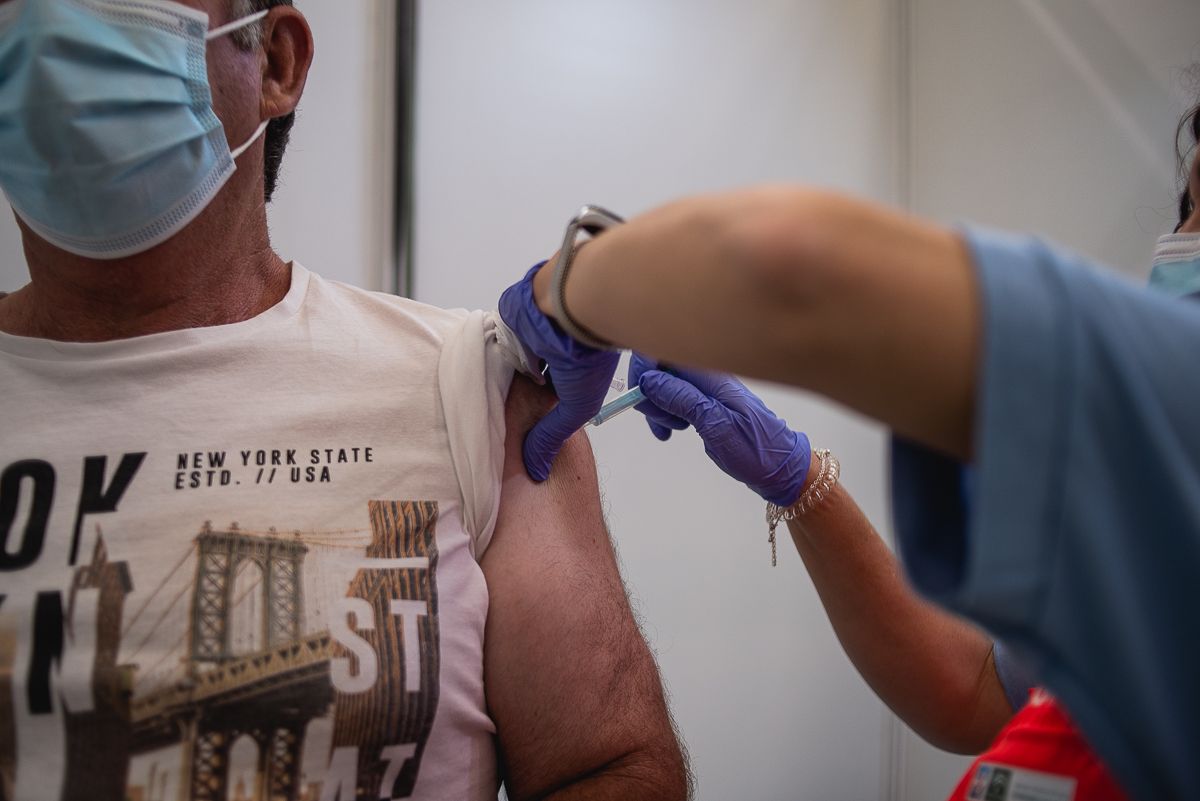 Andalucía pondrá la segunda dosis de AstraZeneca a los menores de 60 años.