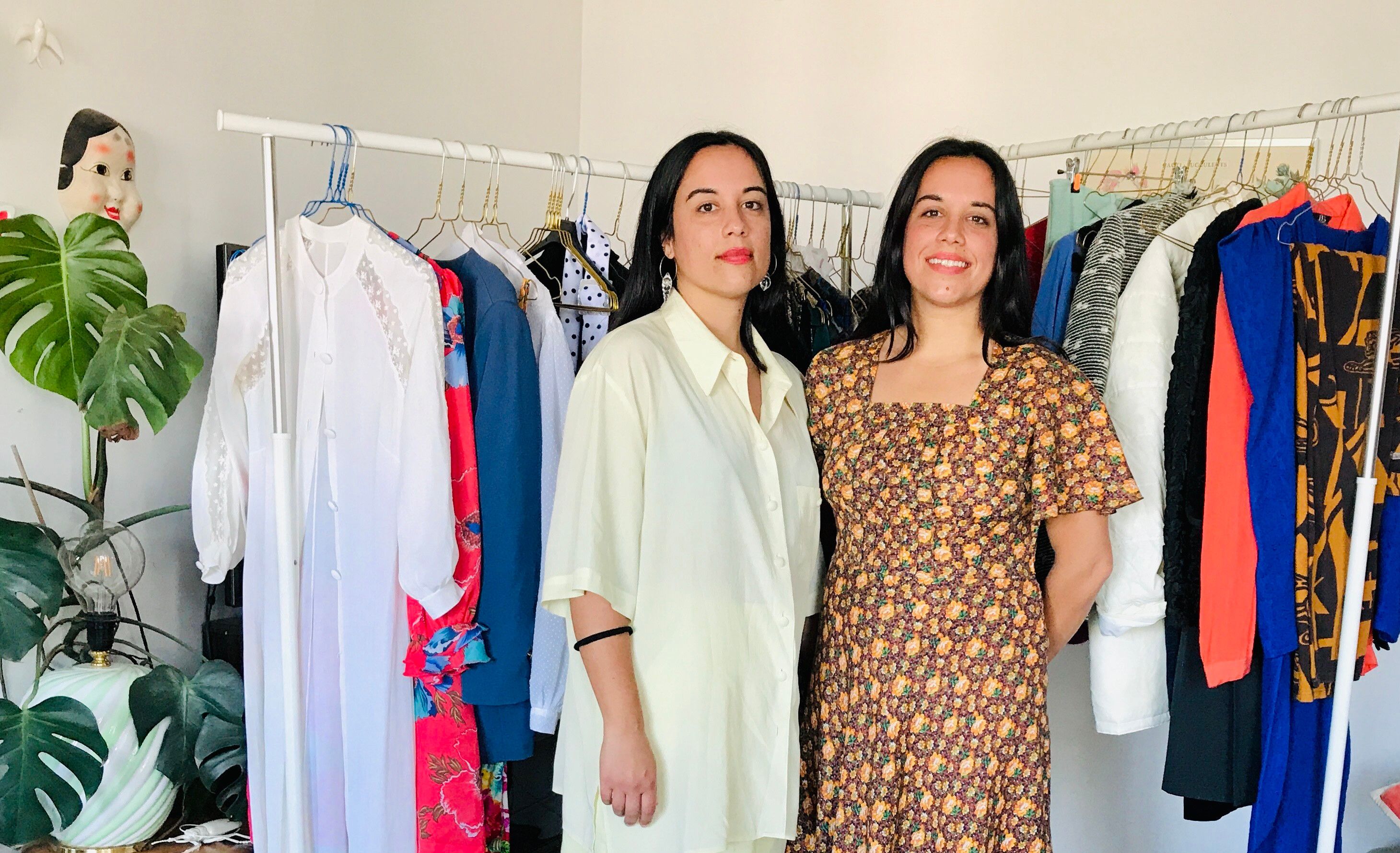 Las diseñadoras jerezanas Laura y Marta Torrent, creadoras de la marca Alto Copete.