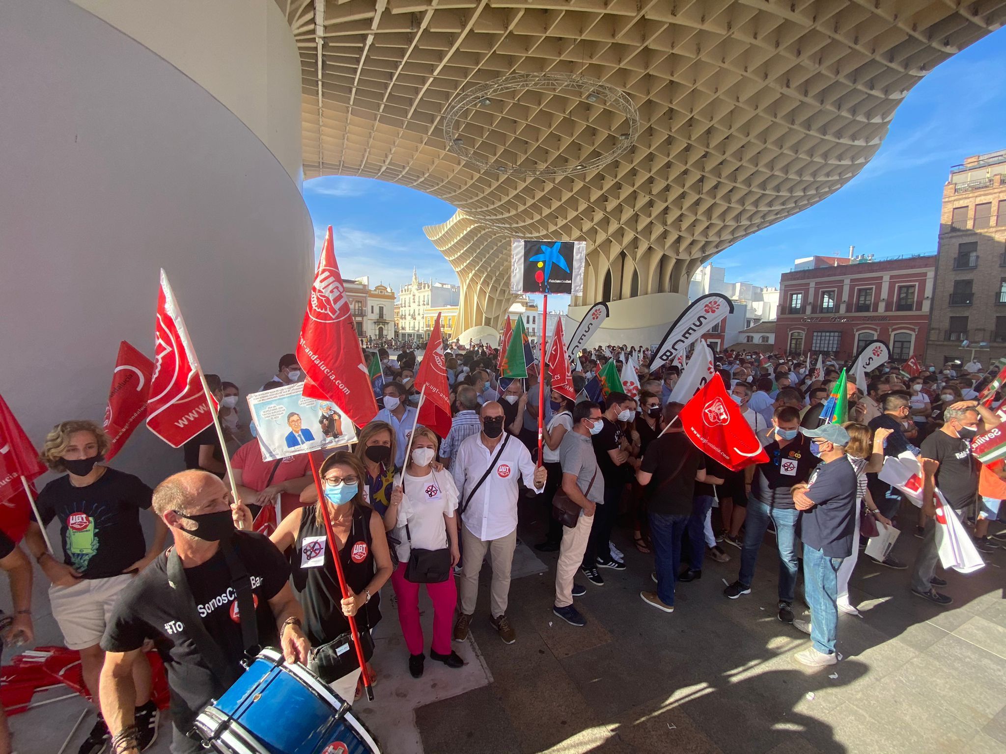Movilizaciones de UGT en Sevilla contra el ERE de Caixabank.