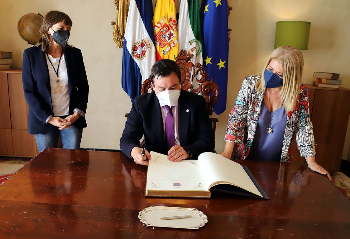 El secretario de Estado de Política Territorial y Función Pública afirma que Jerez podrá acceder a estas ayudas desde este mismo año.
