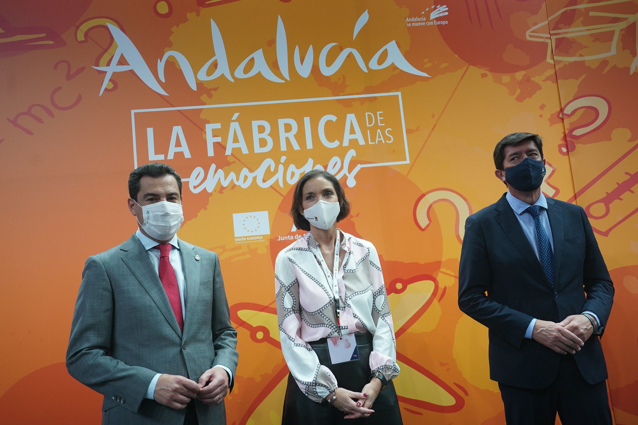 Moreno y Marín, en Fitur 2021, junto a la ministra de Industria y Turismo, Reyes Maroto.