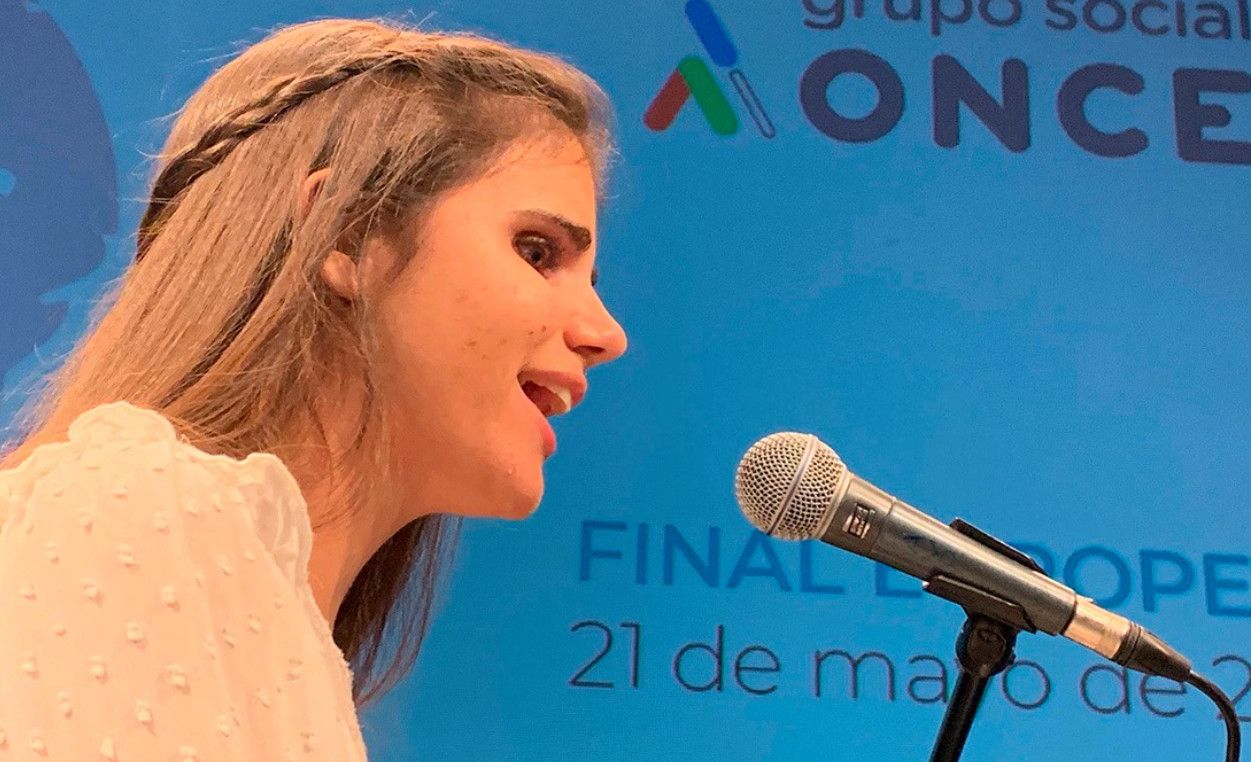 La almeriense Laura Diepstraten interpreta 'Otra visión'.