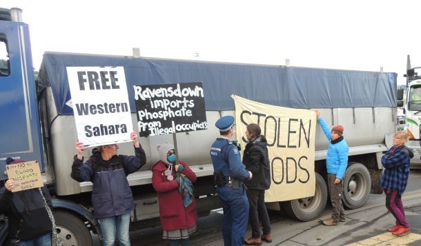 Manifestaciones contra el uso de fosfatos en el Sahara.