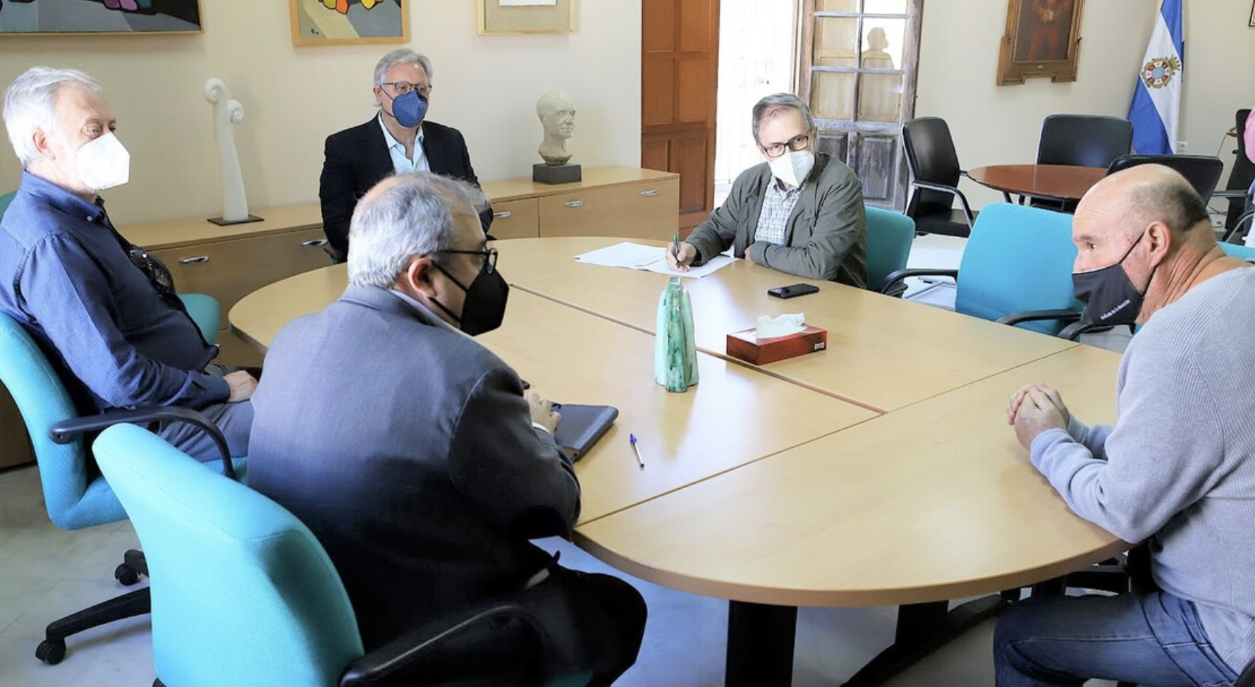 Un momento de la reunión para avanzar en asuntos de memoria histórica en Jerez.