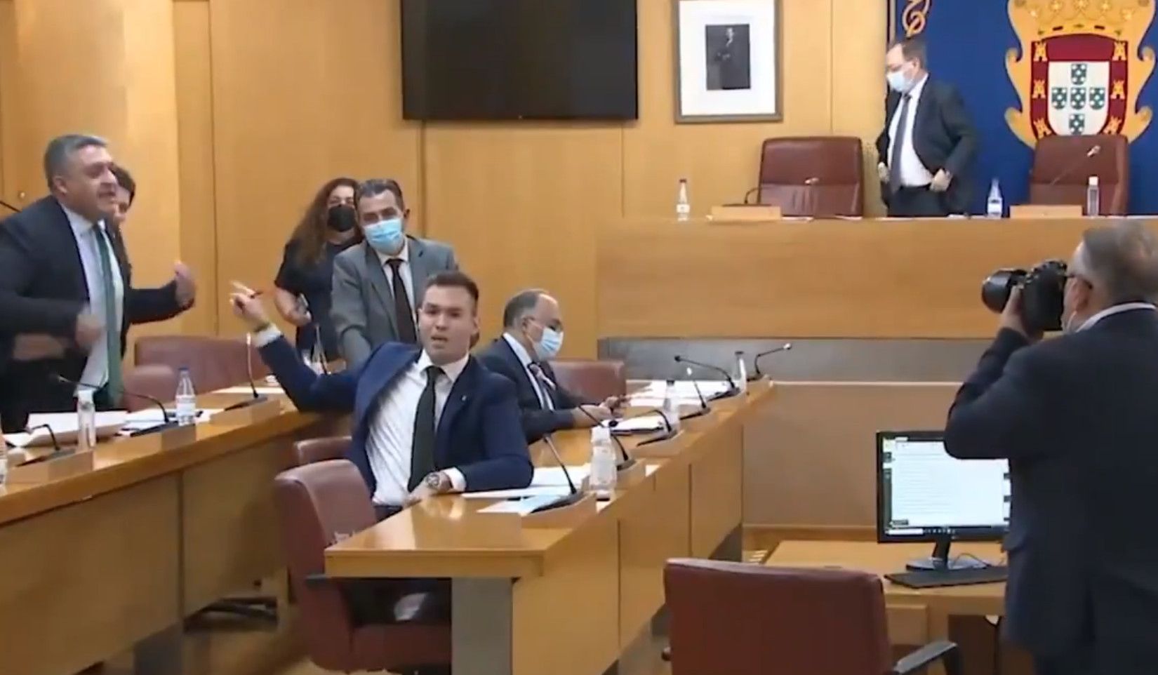 Un momento de la trifulca en Ceuta.