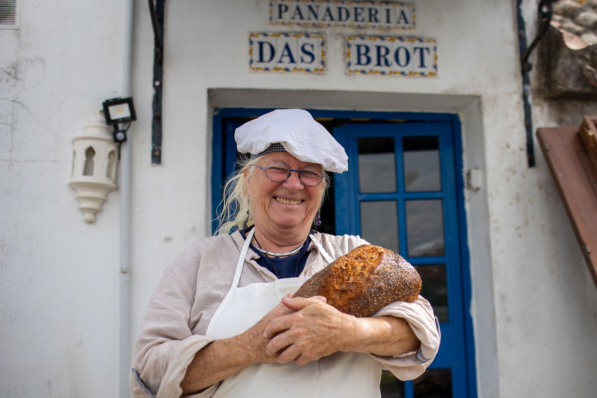 Birgit Auschner, propietaria y fundadora de la panadería Das Brot, que tiene su obrador en Facinas.