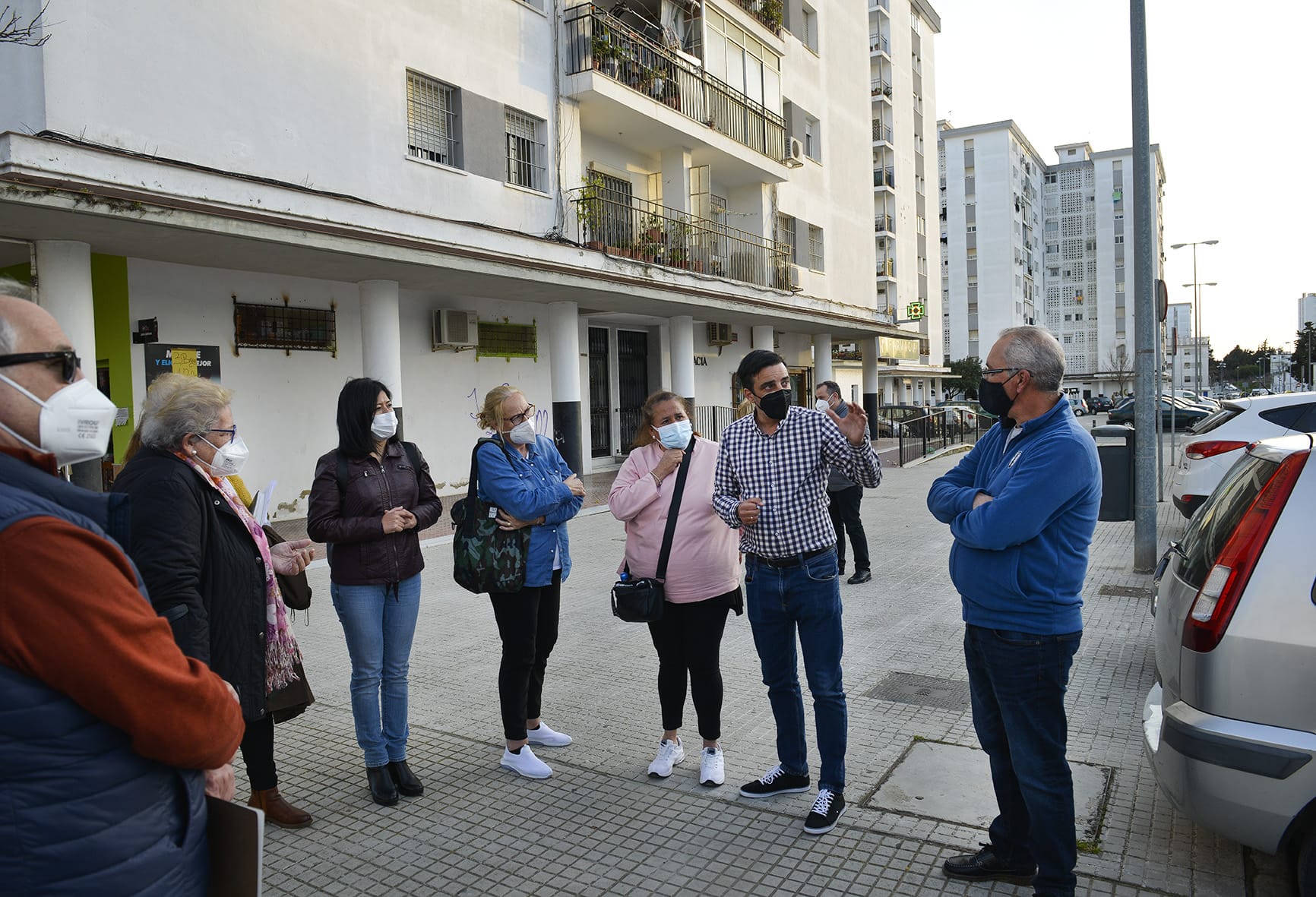 Instalan alumbrado led en barrios de Jerez.