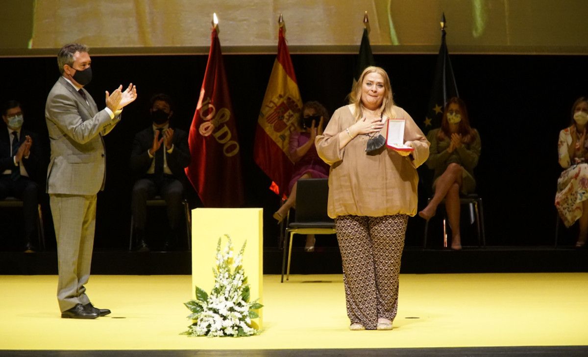 Entrega de distinciones honoríficas y medallas de la ciudad en el Fibes de Sevilla.