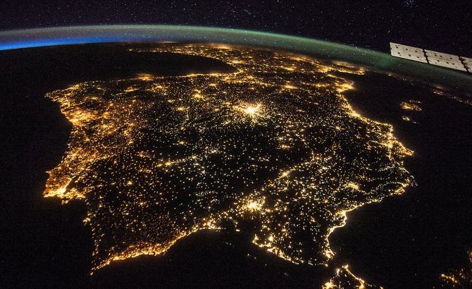 La Península Ibérica, de noche. IMAGEN: NASA