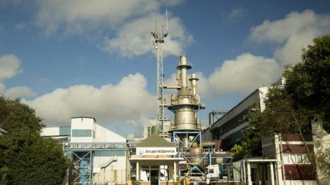 Acceso a la planta de Atlantic Copper en Huelva, en una imagen de archivo.