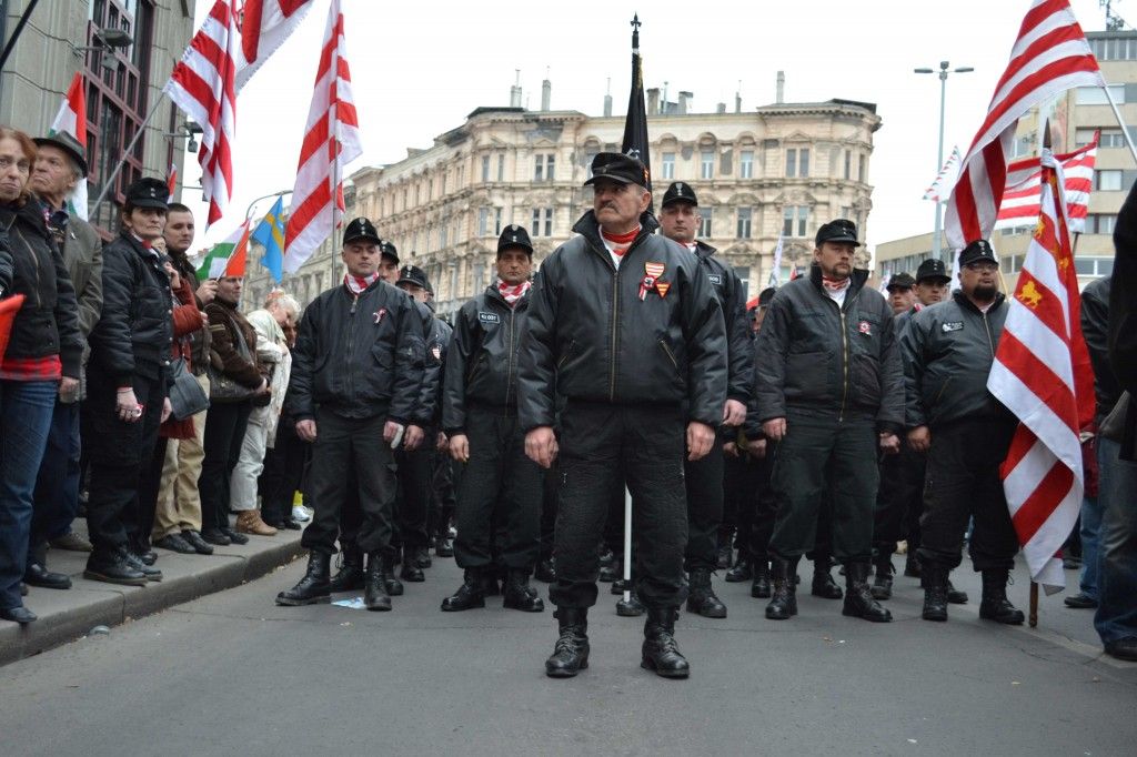 Miembros de la Guardia Húngara en una manifestación en marzo pasado. FOTO: THE ORANGE FILES. 
