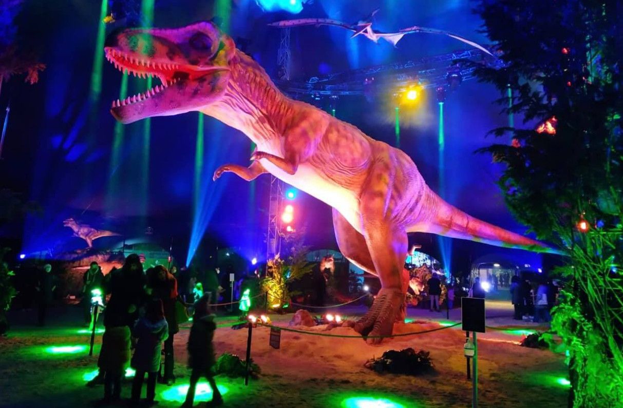 El rugido de más de 100 dinosaurios a escala real en San Fernando: llega el  mayor parque jurásico de Europa