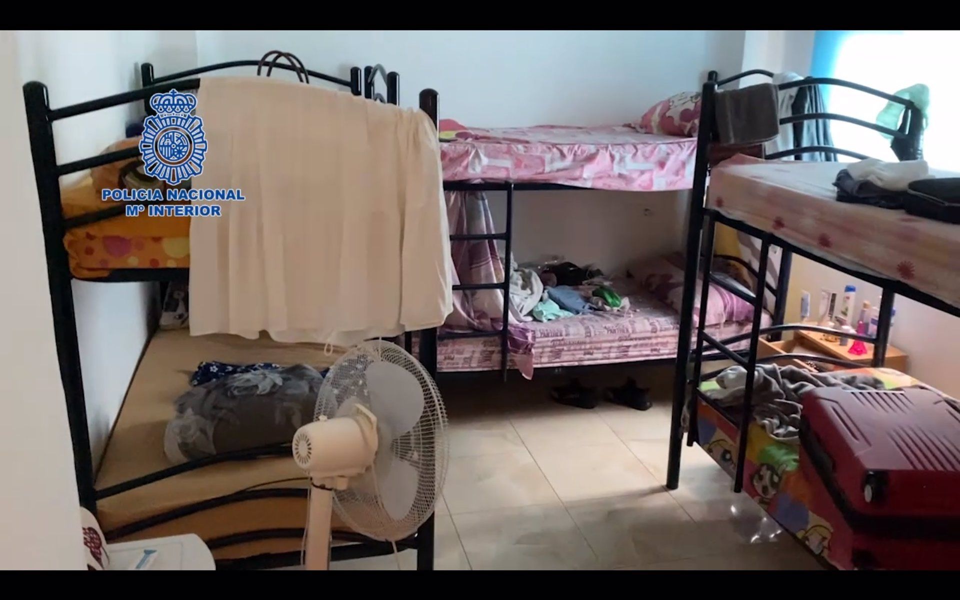 Esclavas sexuales 24 horas en Granada: sus captores también les hacían pagar por 180 euros a la semana por alojamiento.