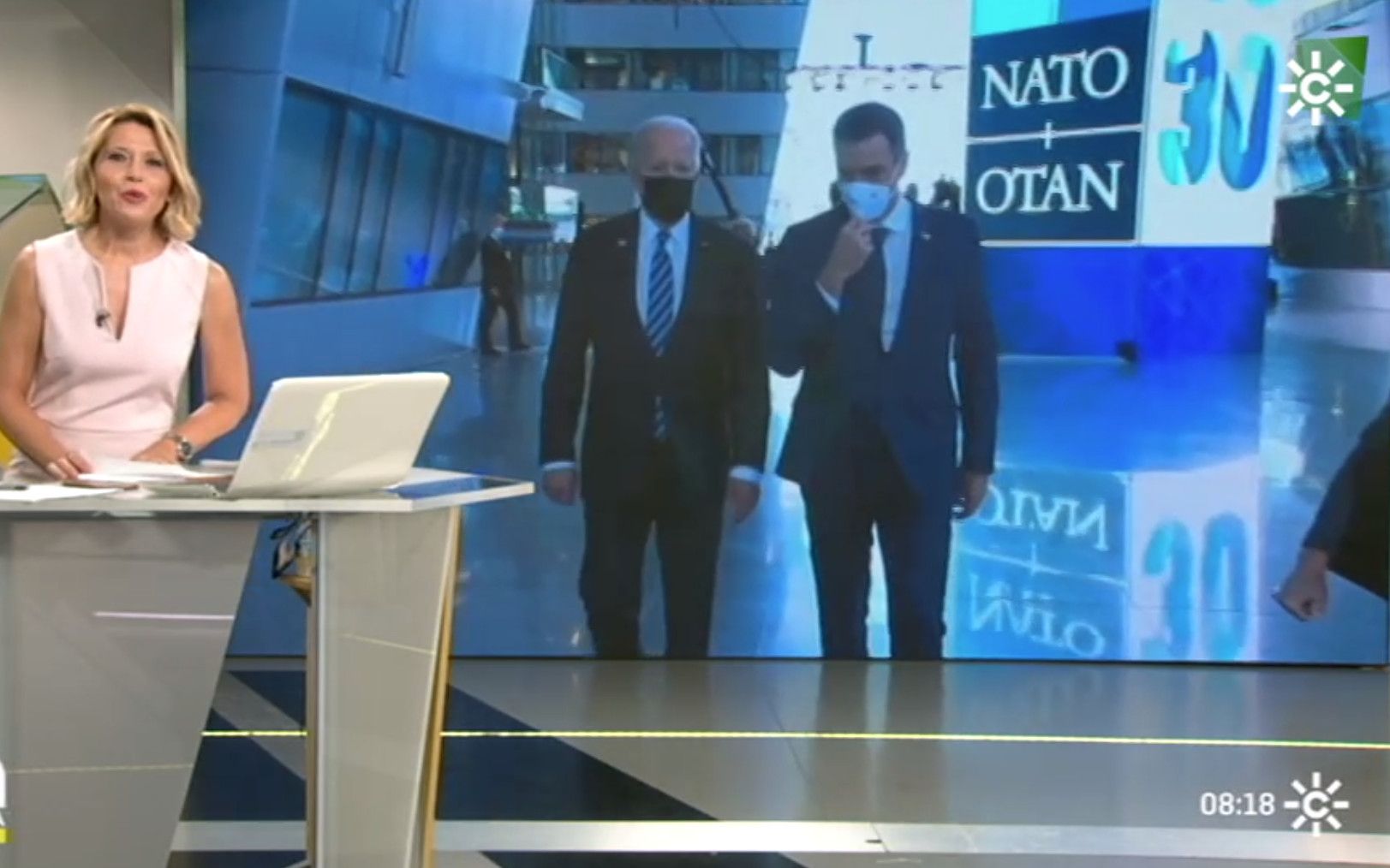 Joe Biden y Pedro Sánchez en la cumbre de la OTAN, en el informativo de Canal Sur.