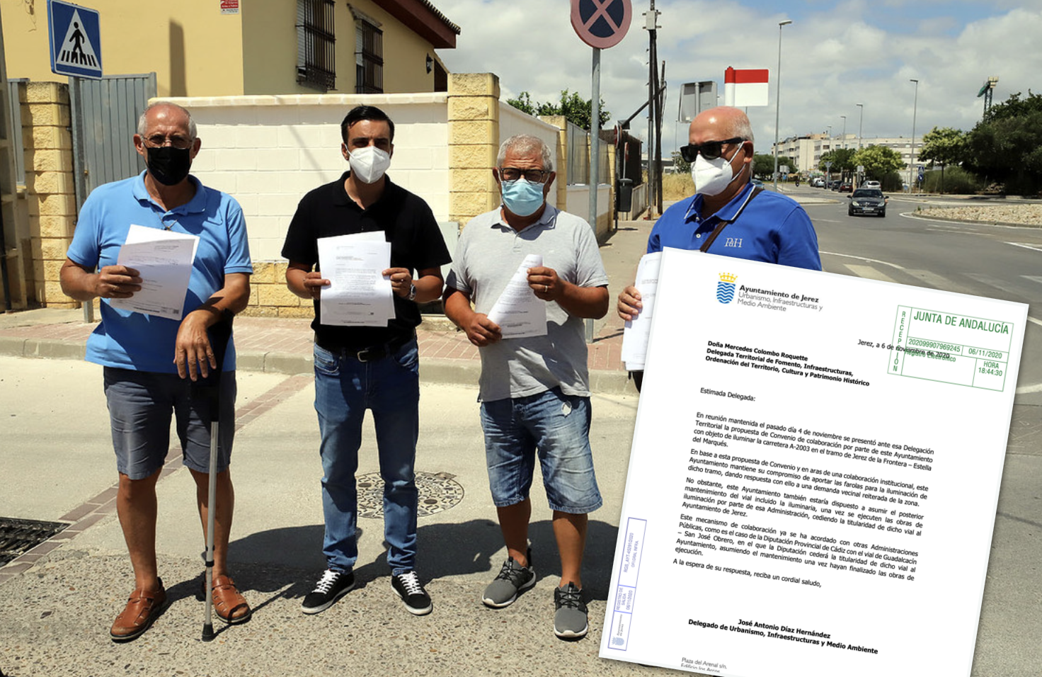 La Junta tiene el convenio municipal para iluminar el tramo entre el cementerio y Estella desde hace siete meses. José Antonio Díaz, este miércoles, junto a representantes vecinales de El Pimiento, Cuartillos y 'Solidaridad'.