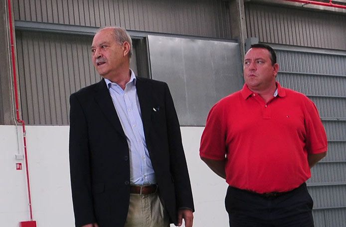 José Manuel Fedriani (derecha), junto a Jorge Ramos, ex delegado de Zona Franca.