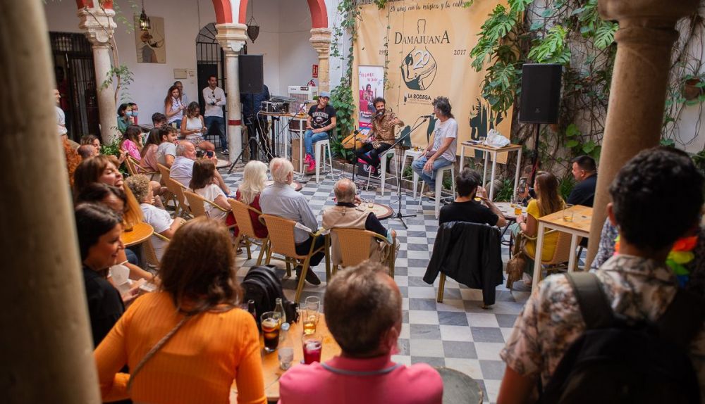 EL CANIJO PRESENTACION LIBRO 14