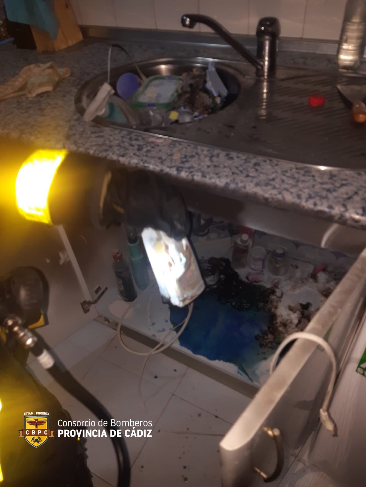 Estado en el que quedó la cocina, en una imagen del Consorcio de Bomberos.