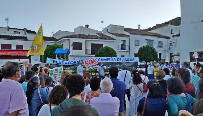 La concentración contra las fotovoltaicas celebrada en Jimena.