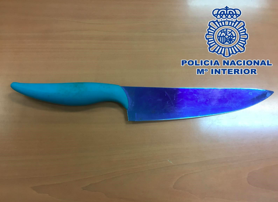 El cuchillo utilizado por el atracador.