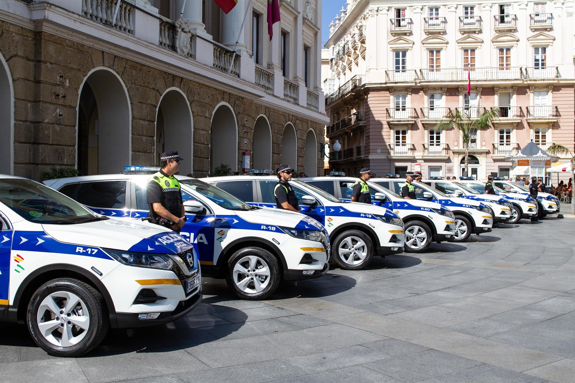 Policía Local en El Ayuntamiento de Cádiz en una imagen de archivo.