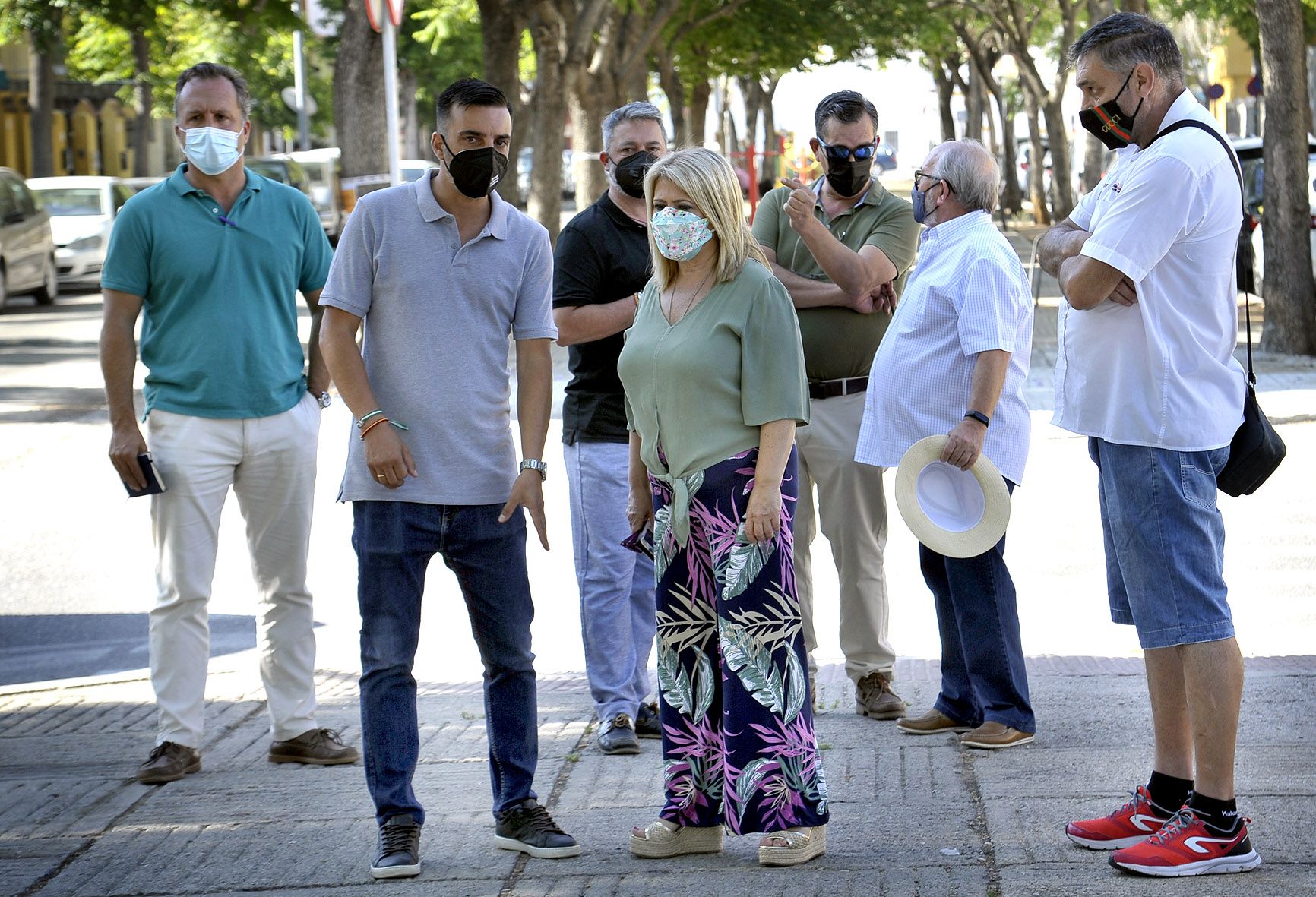 La alcaldesa Mamen Sánchez y el teniente de alcaldesa José Antonio Díaz, de visita en Olivar de Rivero.