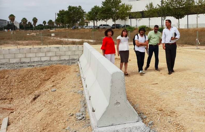 Un momento de la visita a la obra.