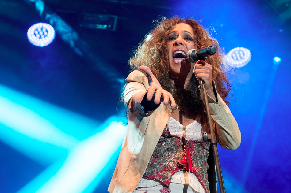 Rosario Flores, durante un concierto. FOTO: ROSARIOFLORESOFICIAL.COM