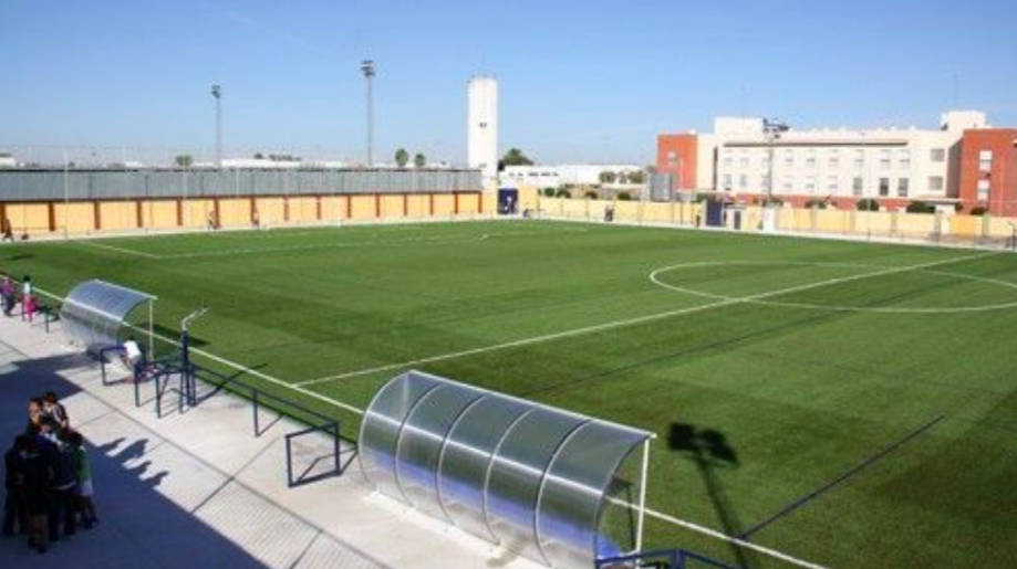 Campo de fútbol Las Marismas, de Los Palacios, donde ocurrieron los hechos.