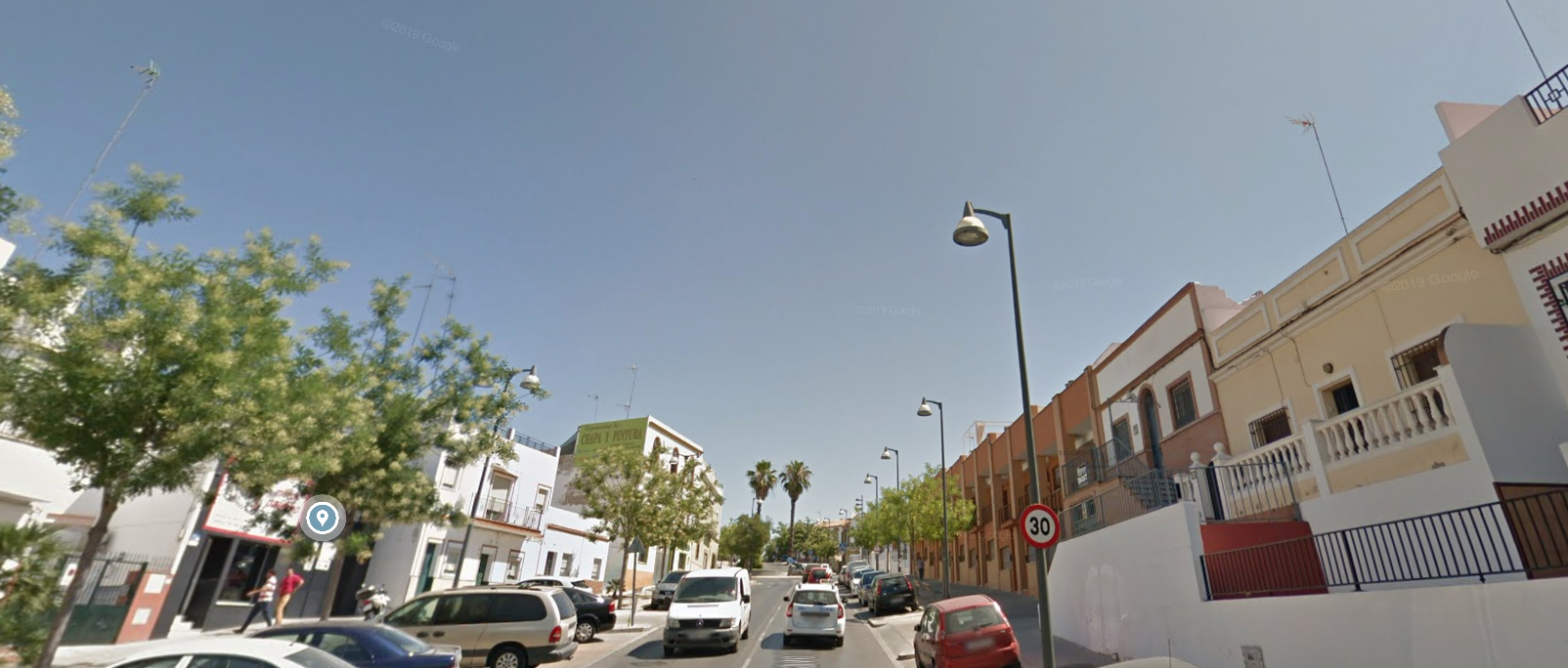 La calle Duquesa de Talavera de Alcalá de Guadaíra, donde empezó la persecución, en una imagen de Google Maps.