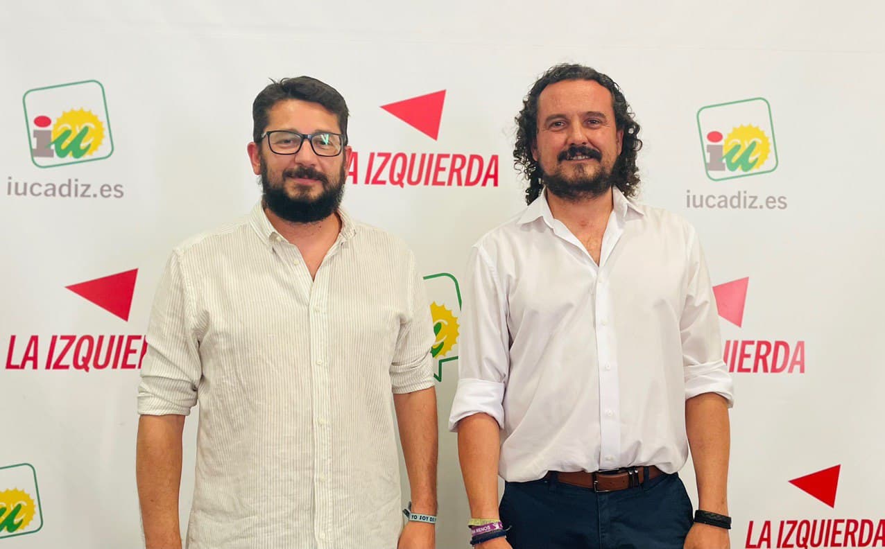 Jorge Rodríguez y Fernando Macías, en la XVI asamblea provincial de IU Cádiz.