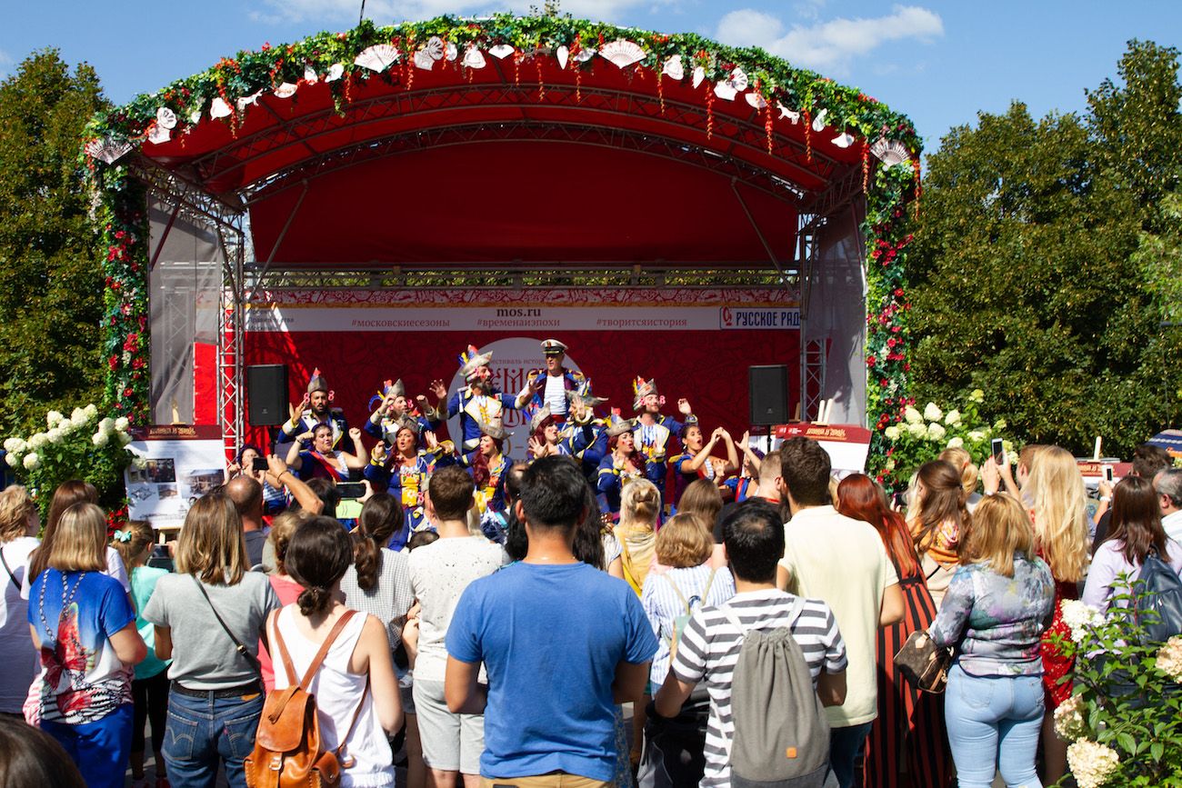 El coro de Luis Rivero, durante su actuación en Moscú.