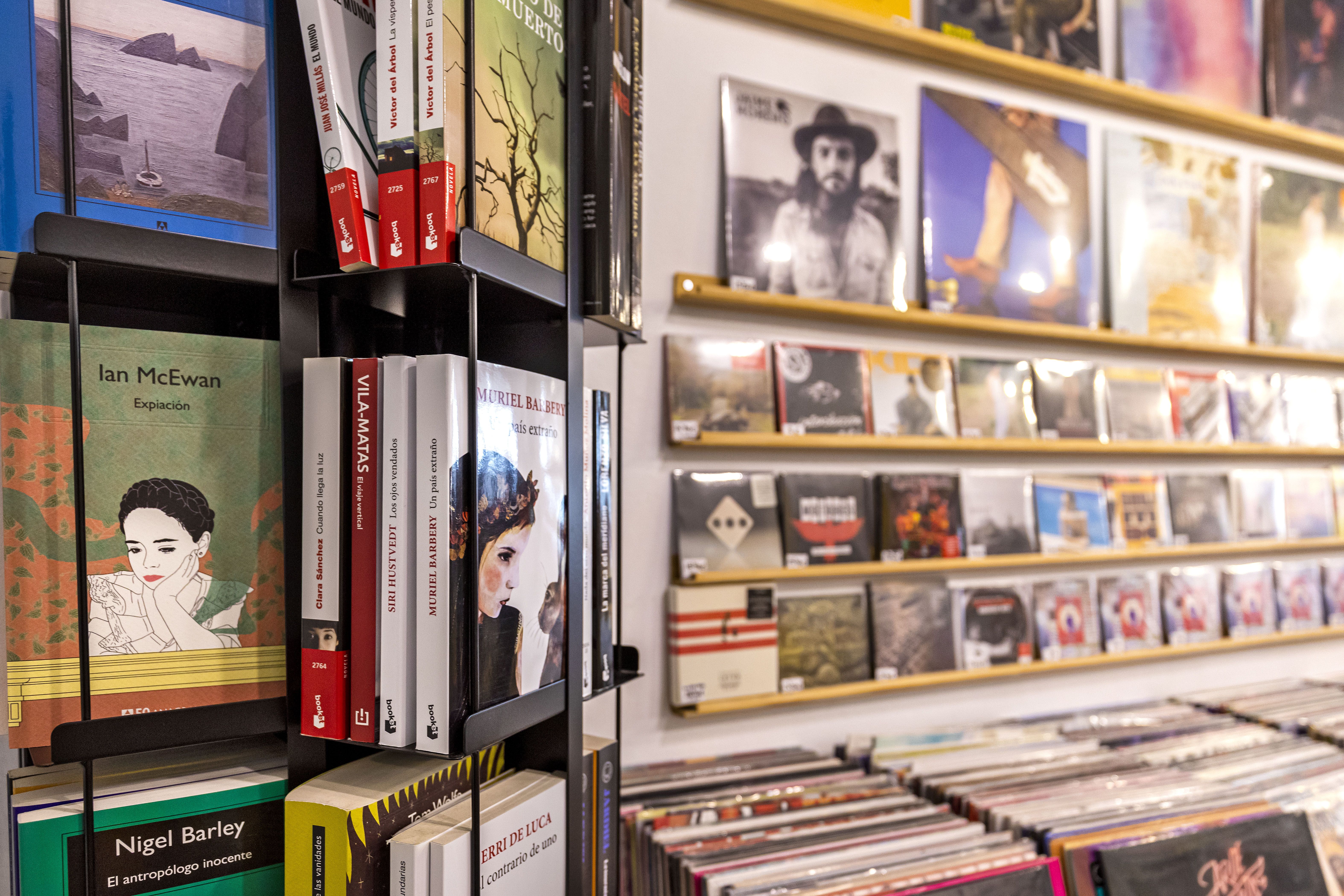 La esquina musical y literaria de La Cápsula.