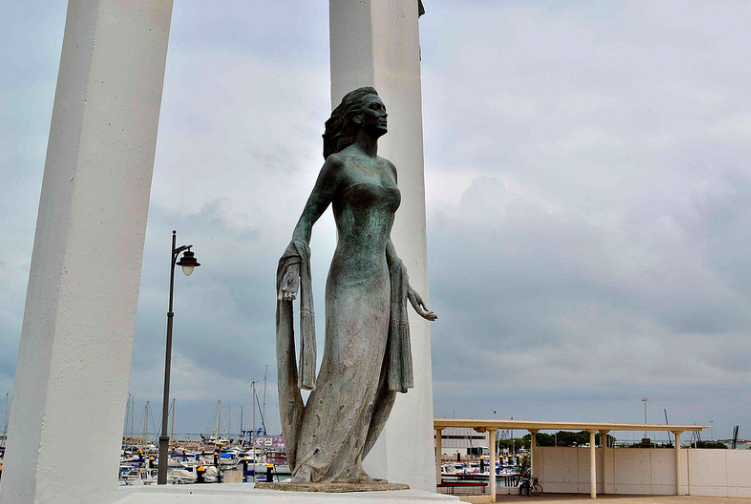 Monumento a Rocío Jurado, en Chipiona. FOTO: FLICKR
