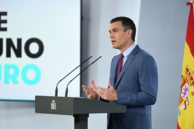 El presidente del Gobierno, Pedro Sánchez, anunciando en La Moncloa la nueva configuración del Gobierno.