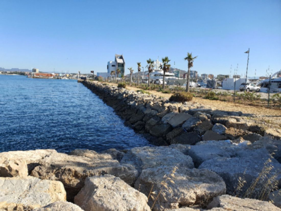 El puerto de La Alcaidesa de La Línea.