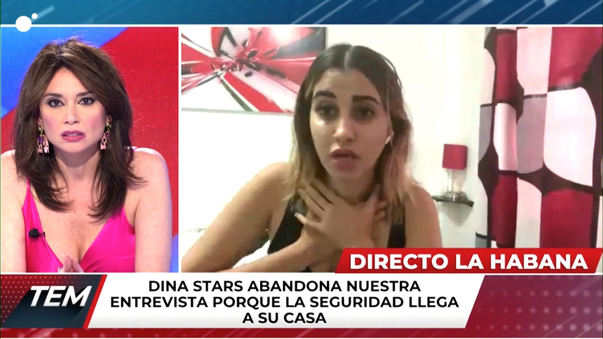 La 'youtuber' cubana Dina Stars, siendo detenida en mitad de una entrevista.