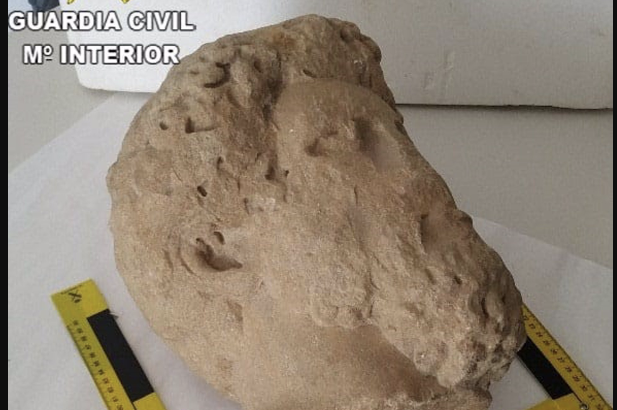 Un vecino de Sevilla tenía en su casa una cabeza romana del siglo II d.C. hallada en Medina Sidonia.