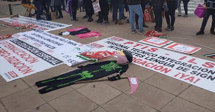 Una protesta de monitoras de educación especial de Andalucía, en una imagen de archivo.