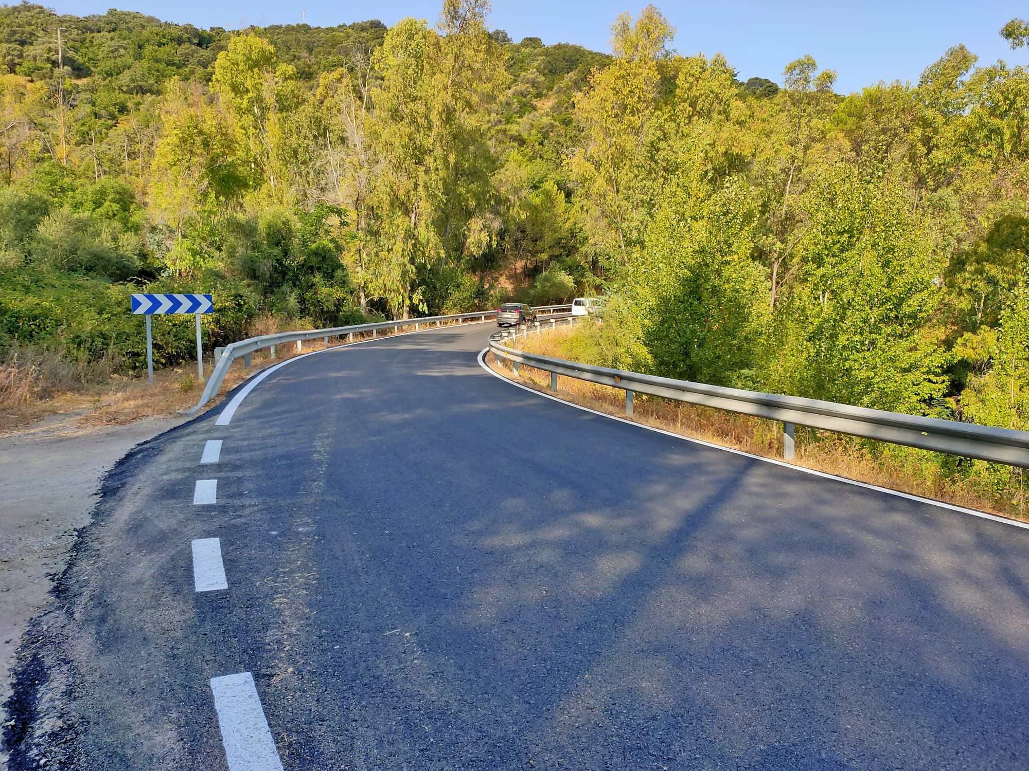 La carretera de acceso a Prado del Rey, tras las obras.