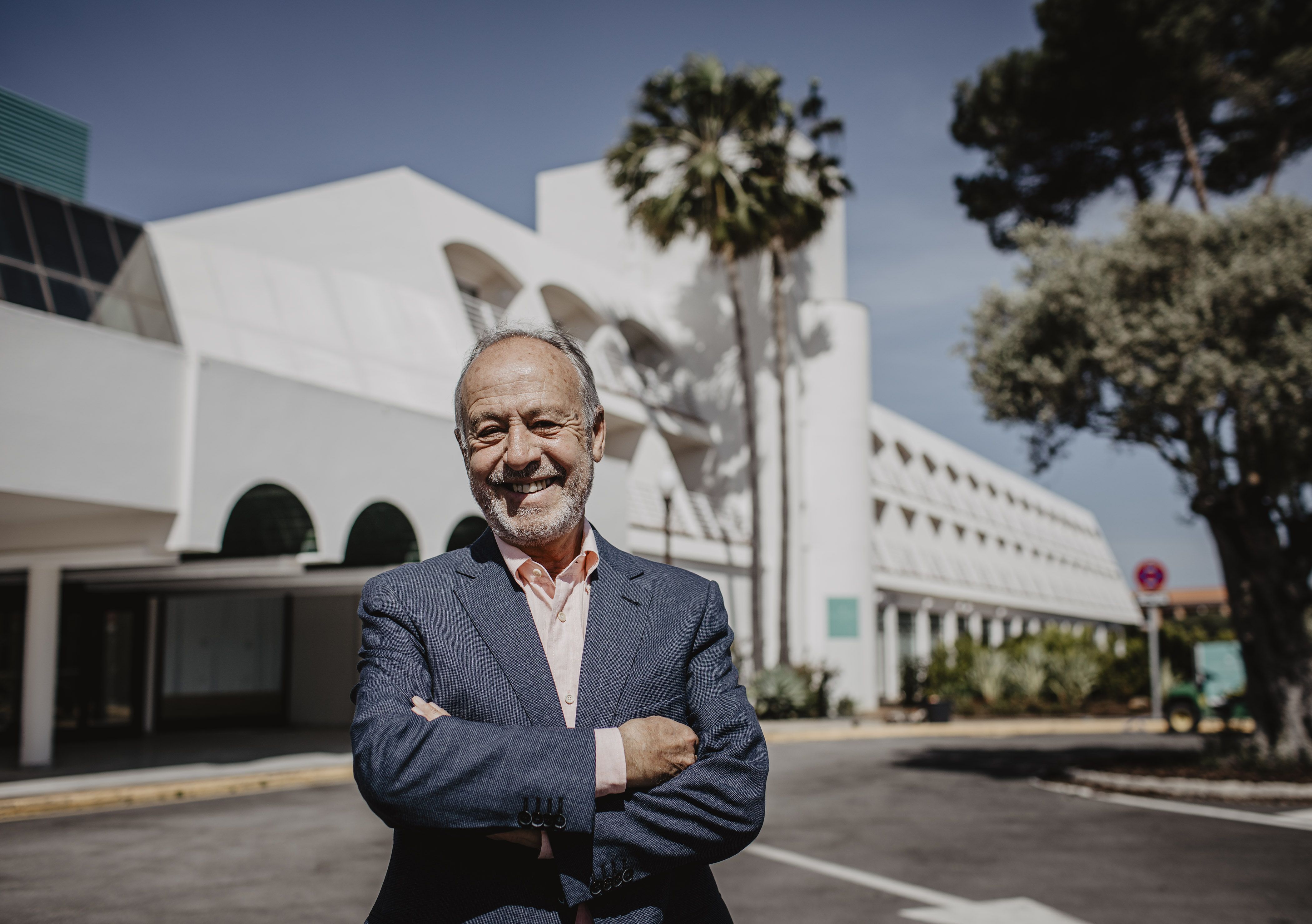 José Ruiz, delante del hotel Royal Ándalus.