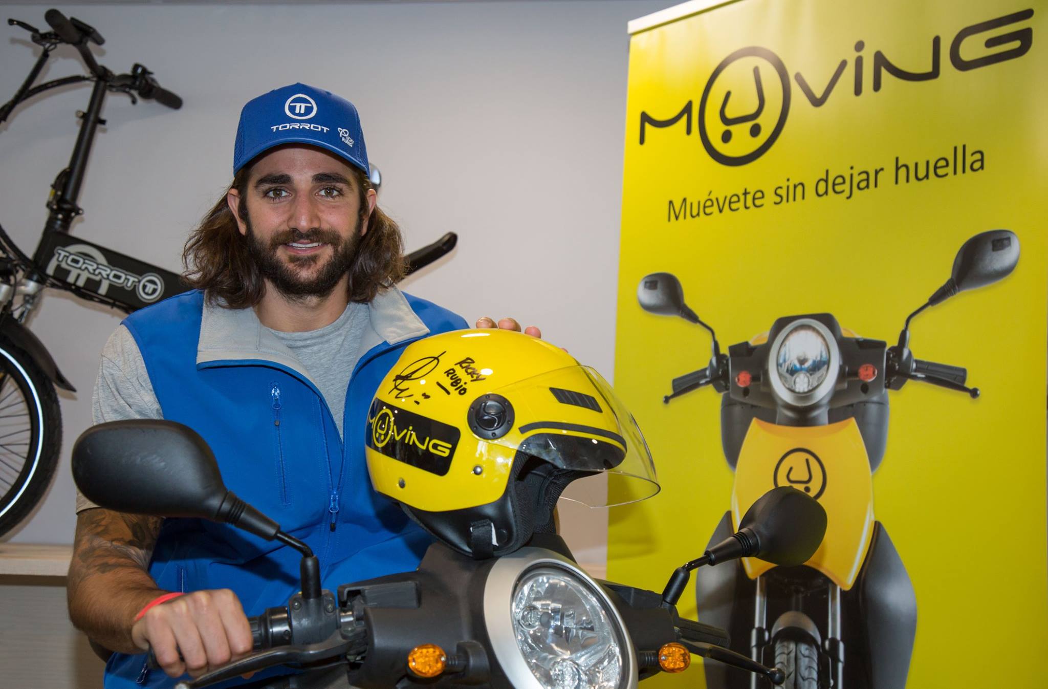 Ricky Rubio en un acto promocional de Torrot.