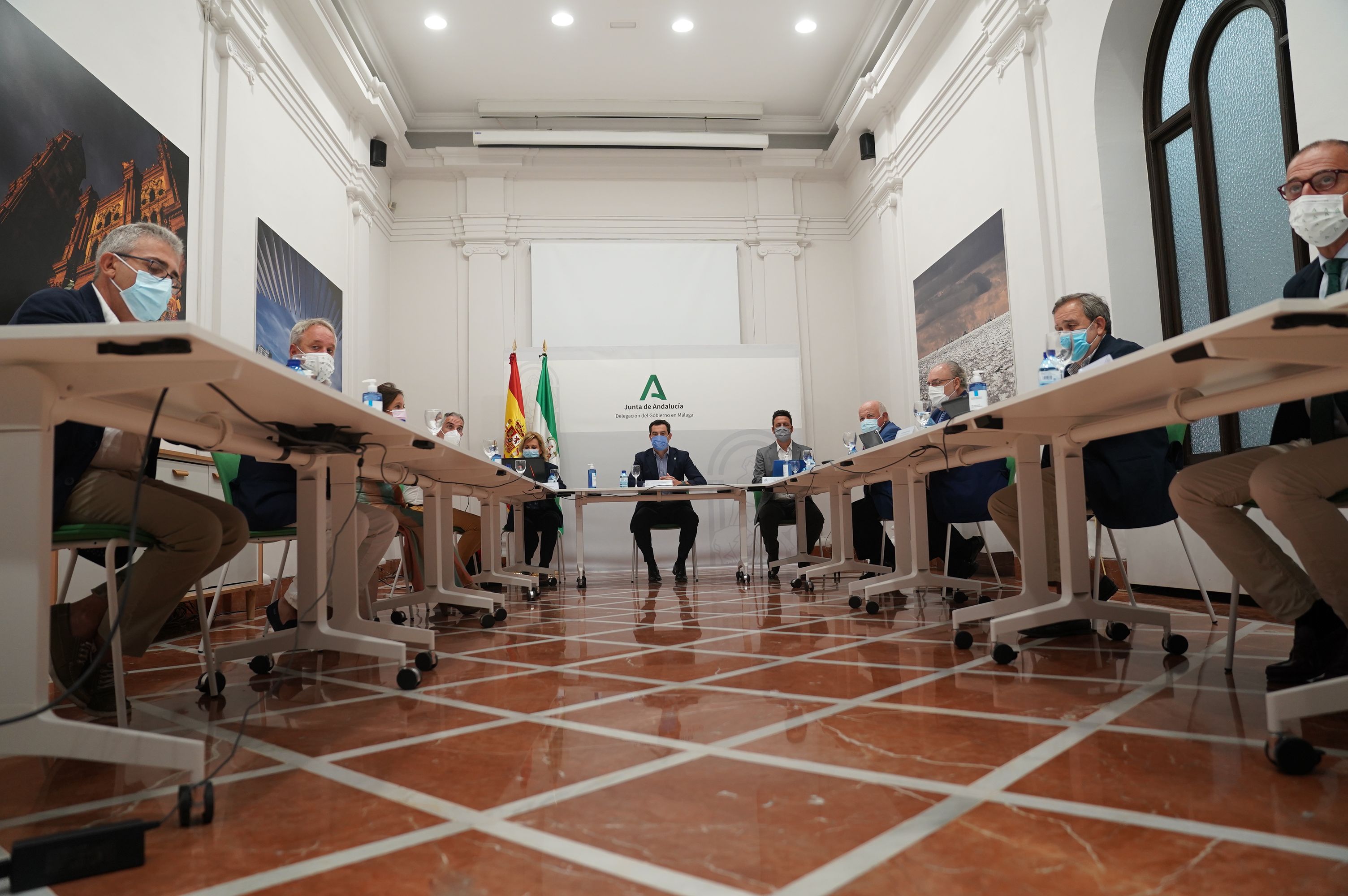 Denuncian que la Junta no está tratando los casos en las residencias de mayores de Andalucía