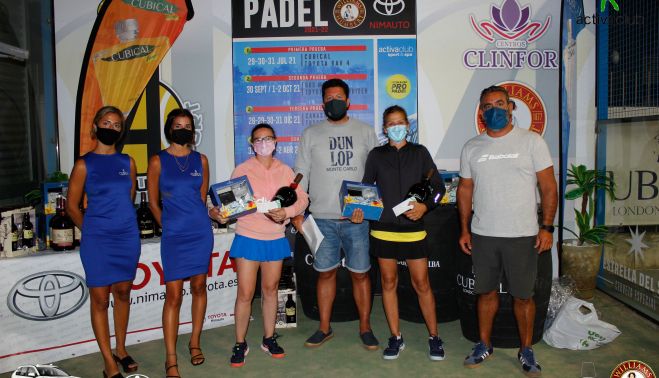 Natalia Alcón y Gema Clavijo, pareja ganadora en categoría femenina.