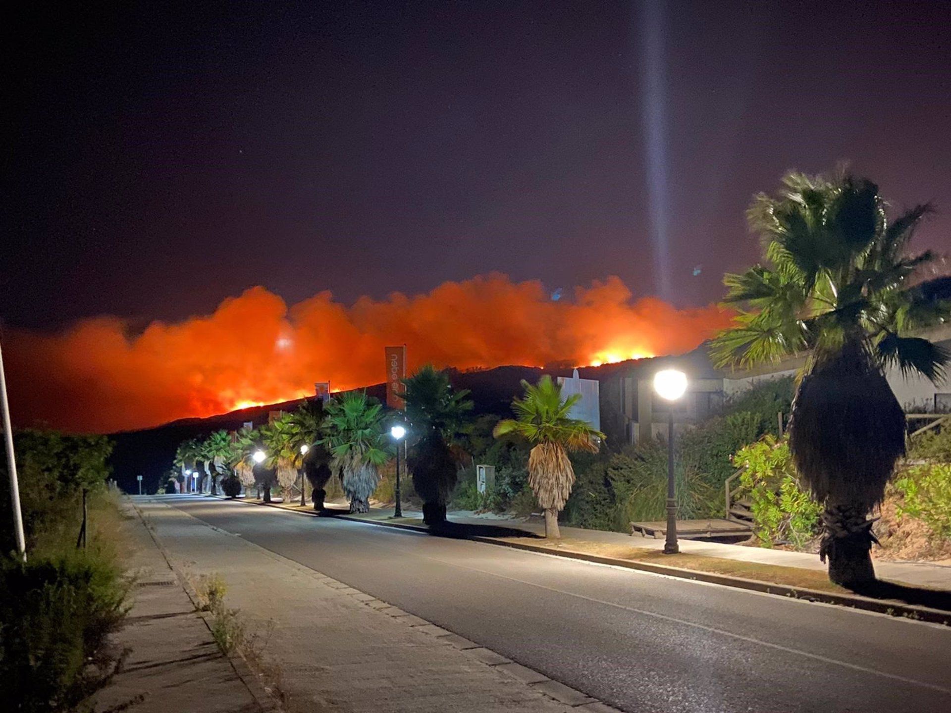 El incendio de La Línea, declarado esta pasada madrugada del sábado. 