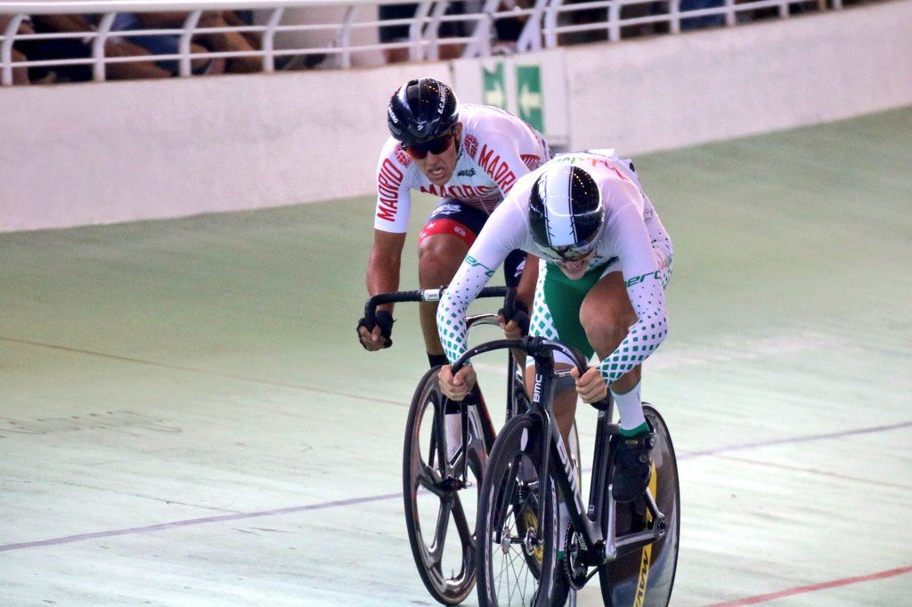Hugo Sánchez se impone en el sprint final.